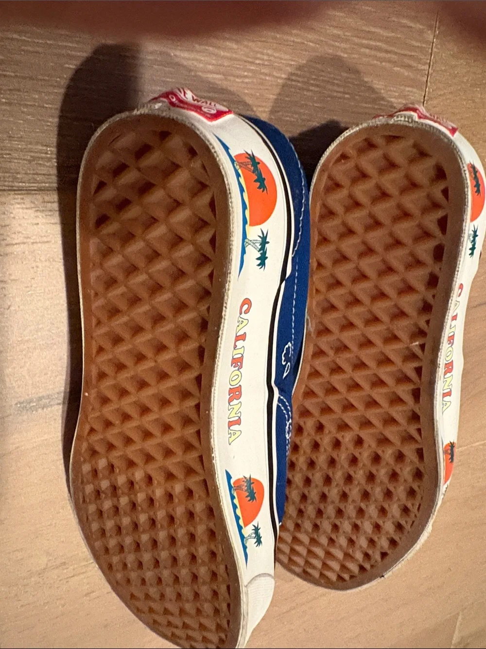 *RARE* Vans OG era blue paisley California
